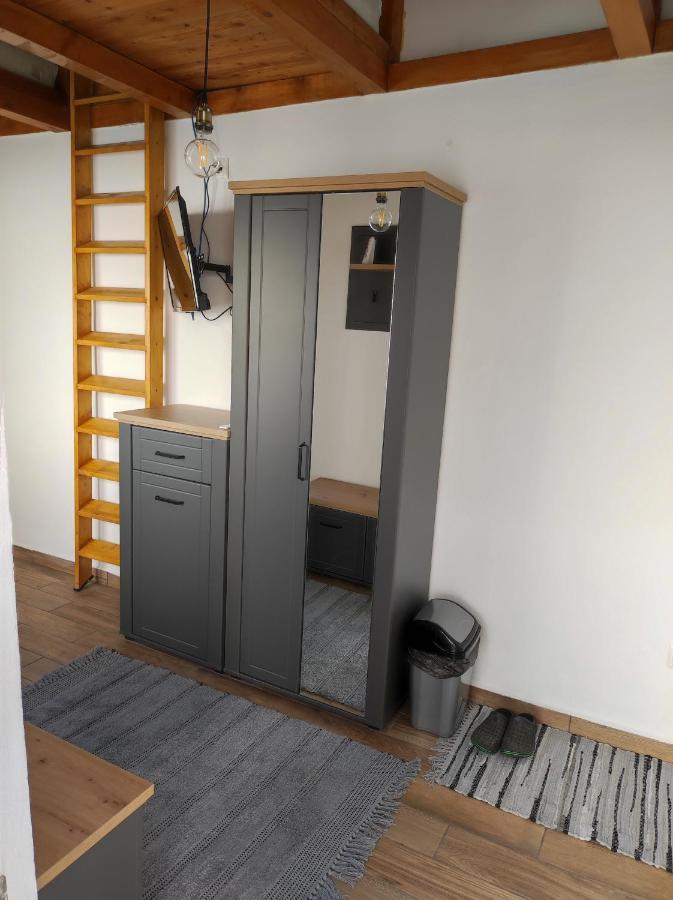 The Little White House Apartment Sibiu Exterior foto